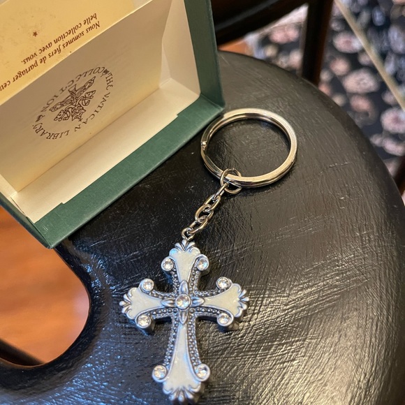 Vatican Library Collection Sacred Cross Christ Enamel Swarovski Crystal Keychain - Picture 1 of 11